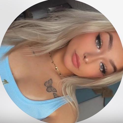 Photo from Zoe Laverne Day's Profile Pictures