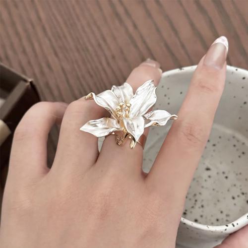 French-style Vintage Lily-petal Open Ring For Women
