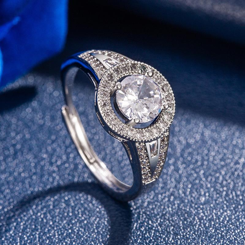 Four-claw Zircon Personalized Ring For Women