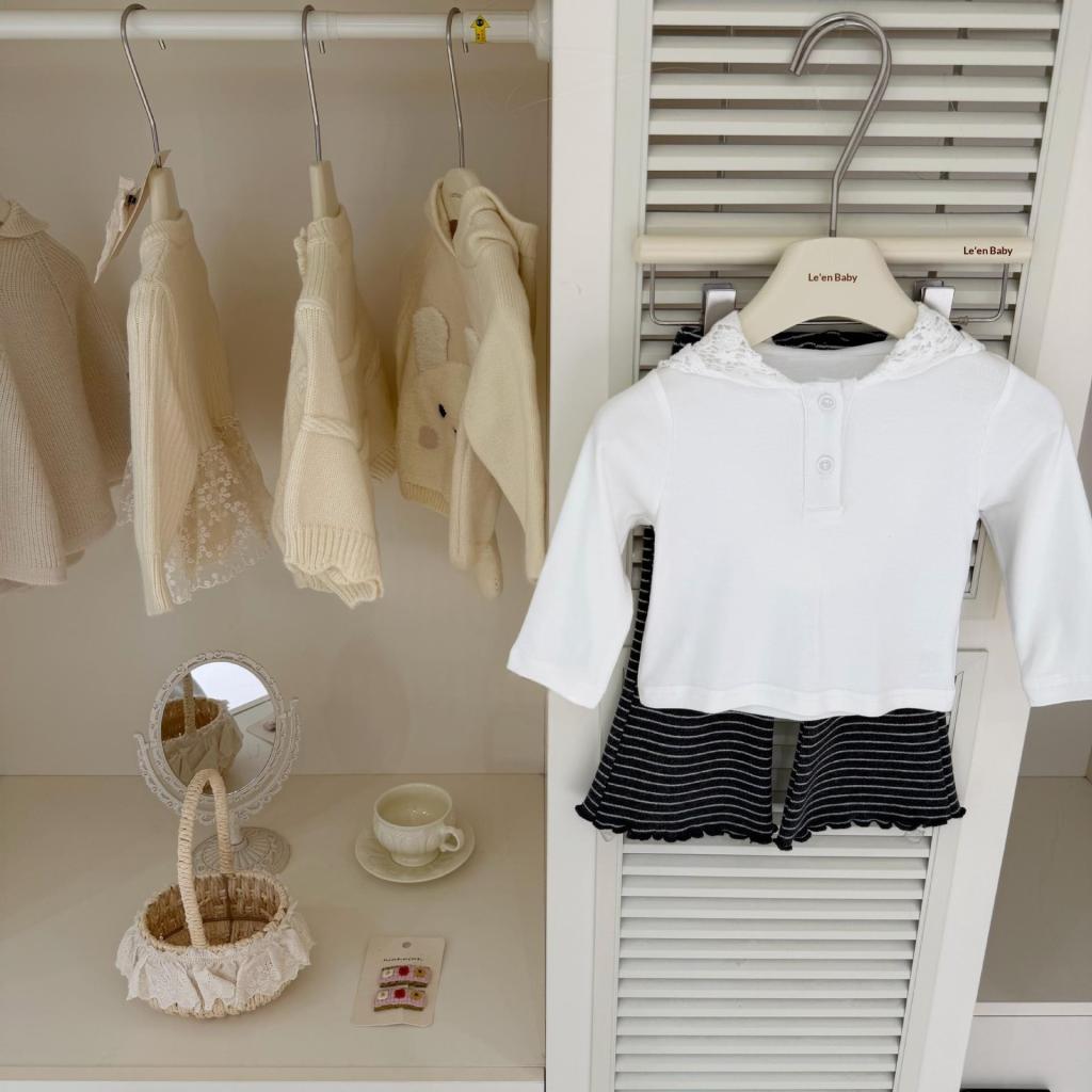 Le En Baby Kindergarten Outfits Autumn Chic Lace-Trim Top And Striped Flared Pants Set
