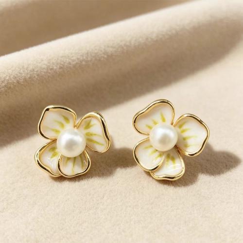Women's Fashion Versatile Floral Ear Clip