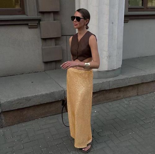 Womens Solid-color Sequined And Beaded Fashion Casual Skirt With A Back Slit
