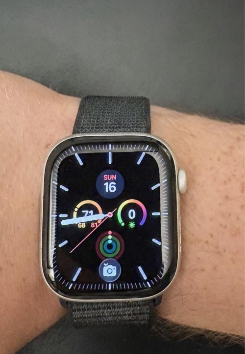 Apple Watch Series 10 46mm Silver (GPS) - Includes Two Bands