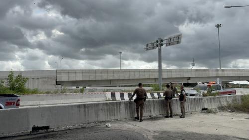 ต้องอ่าน พบศพชายนิรนามใต้สะพานถนนสาย 36…