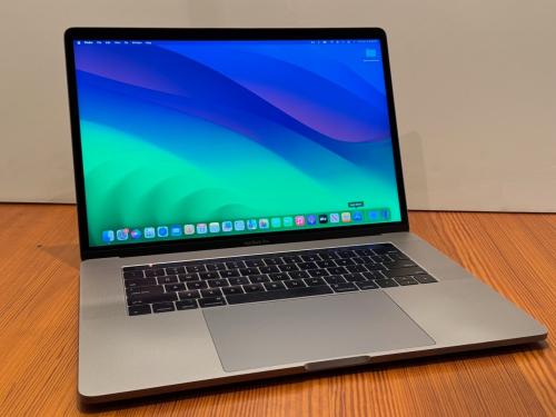 PERFECT!! Apple MacBook Pro Retina 15" 6-Core i7 • TouchBar • OS 2024 + Bundle!!
