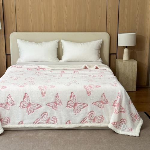 Double-layer Cationic Jacquard Butterfly-patterned Taffeta Fleece Blanket