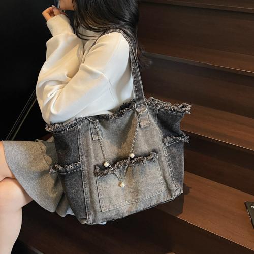 Versatile High-capacity Minimalist Ombre Denim Shoulder Bag