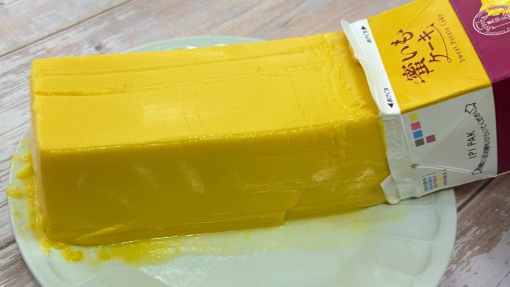 the headlines from japan lately 😭 Japanese milk carton cakes are a…