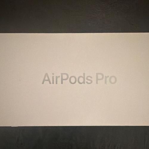 Apple AirPods Pro (2nd Gen) White w/ MagSafe Case, ANC, Bluetooth USB-C