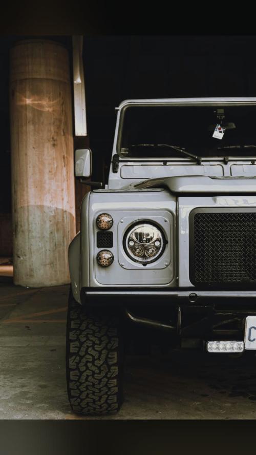 poster car energy 2022 Land Rover Defender 📷 Twelve Visualz · Pexels…