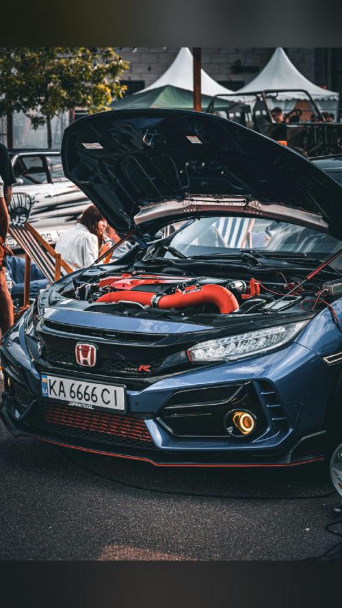 weekend cruise sorted 1991 Honda NSX 📷 Влад Логвіненко · Pexels…