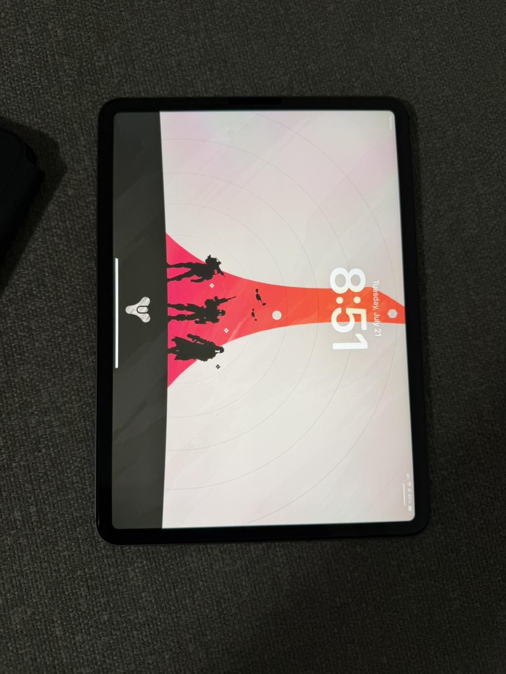 iPad Pro 11 cellular with Apple Magic Keyboard
