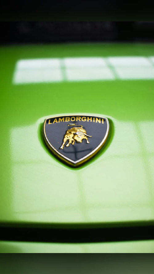 grail status 1985 Lamborghini Countach 📷 Kenneth Christopher ·…