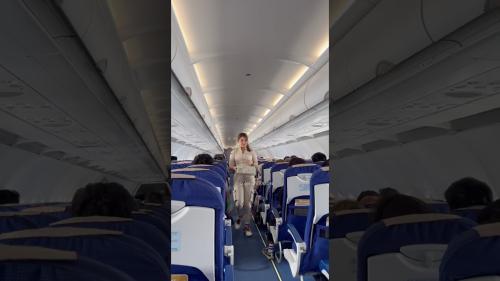 Pramugari cantik super air jet 🥰