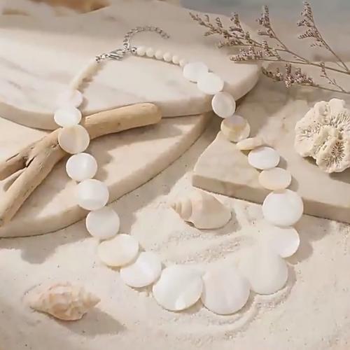 Womens Boho Round Gradient Shell Disc Choker Necklace,Vintage Costume Necklace For Beach Vacation…